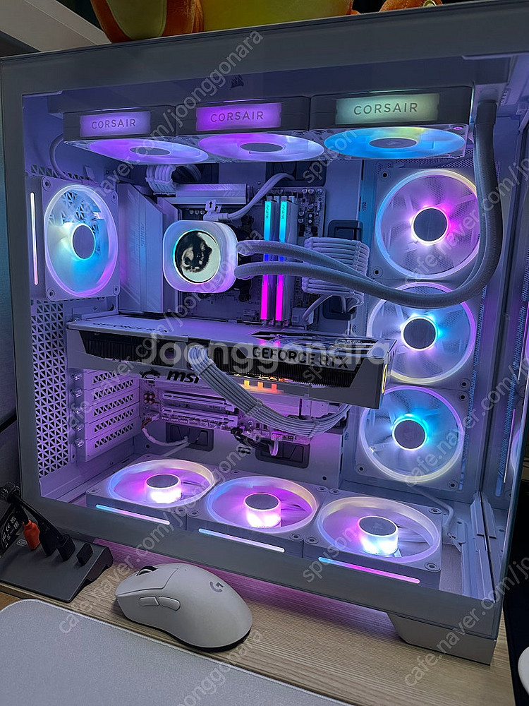 9800x3d+5070 화이트 본체 판매합니다.--0