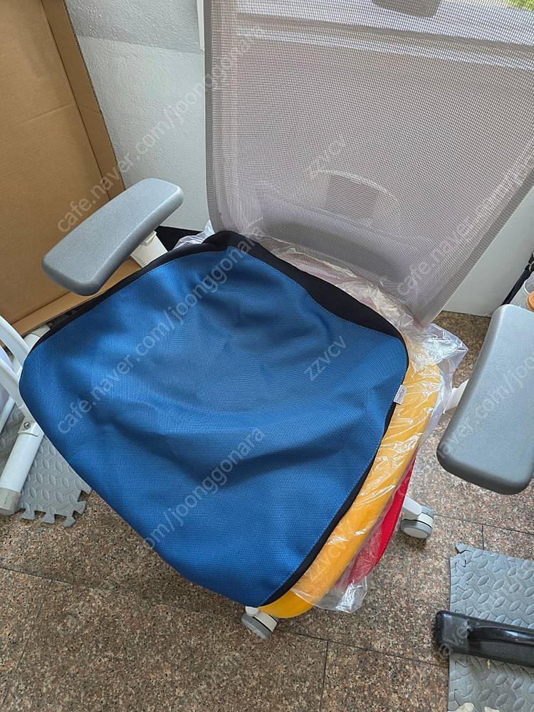 [11만] 퍼시스 의자 CHA4300WAH (시디즈 T50 HLDA)--9