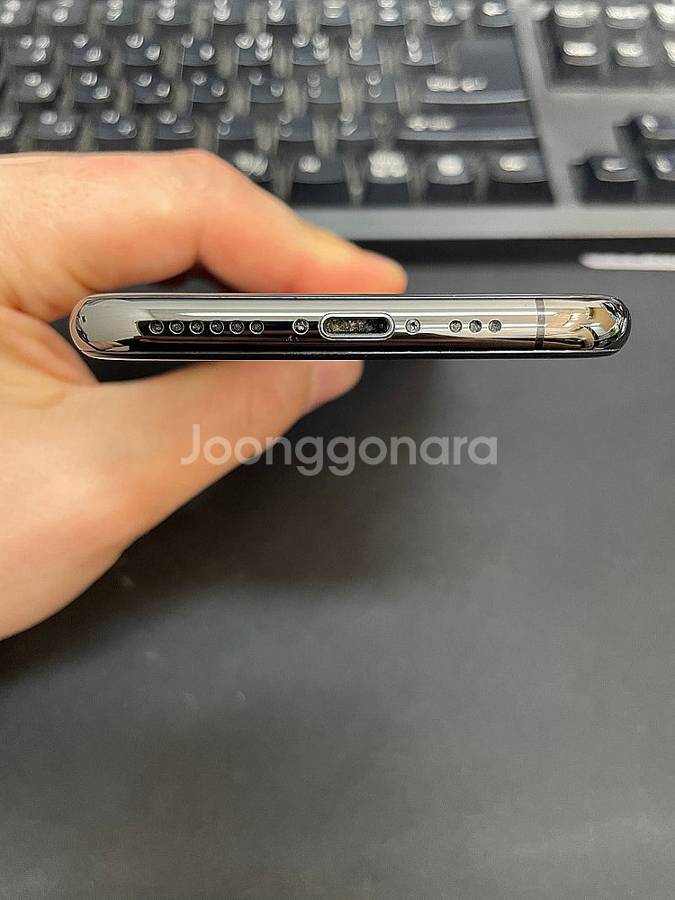 아이폰XS 그레이 64GB 상태좋은 중고17만팝니다.--5