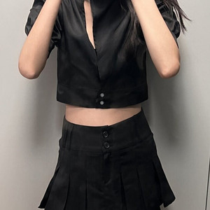 퍼프 컷 블라우스 20000