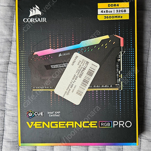 커세어 벤젠스 프로 DDR4 3600 32G(8G X 4ea) 판매합니다.