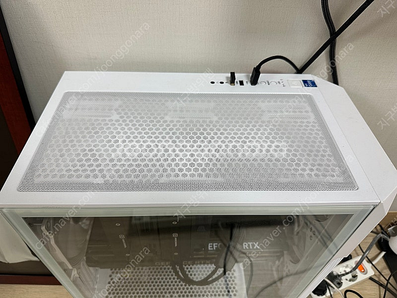 본체 컴퓨터 4070Ti i5-13600kf--2