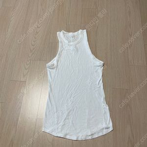 룰루레몬 흰색 탱크탑 4 사이즈( 홀드 타이트 )