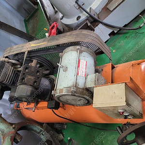 AIR COMPRESSOR (HYUNDAI,10마력)