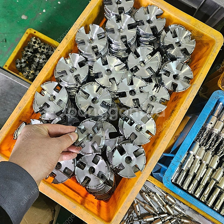 [특종]신제품 초경홀쏘55m65mm 출시 에어컨자재 배...--3