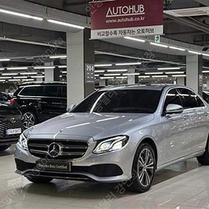 벤츠 E클래스 중고 벤츠 중고 승용차 은색 2020년식 41,132km E220d 아방가르드 개인사업자 차량구매