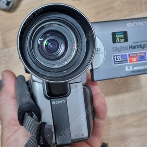 Sony DCR-PC115P 빈티지소니핸드캠코더 판매합니다.