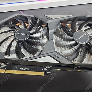 기가바이트 GTX 1650 윈드포스 판매합니다.