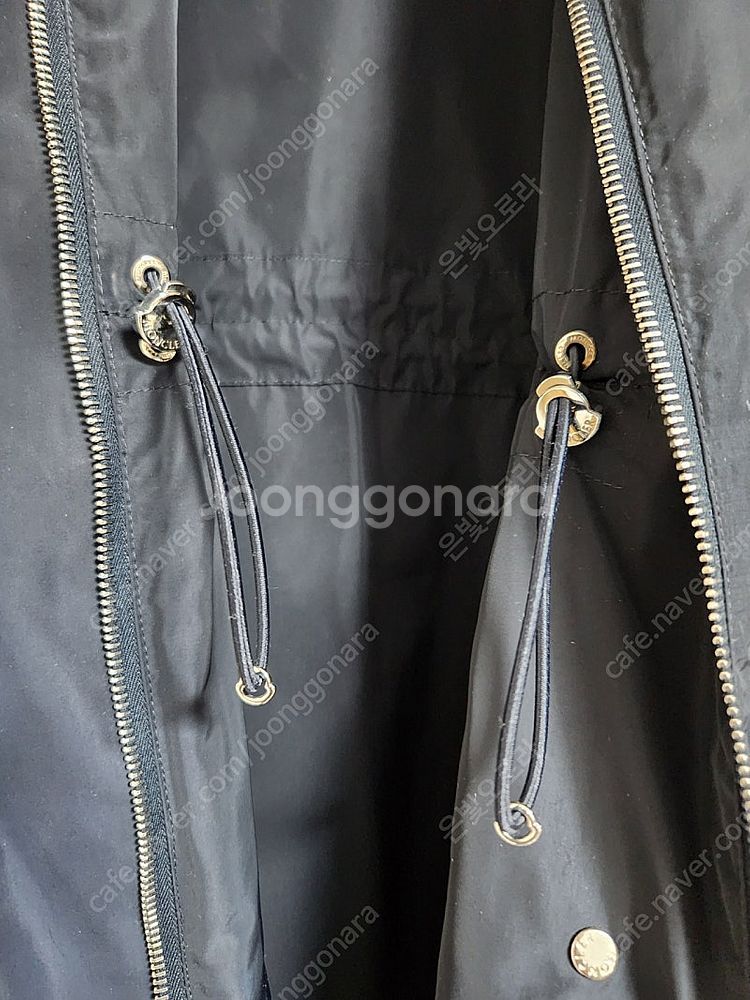 몽클레어바람막이여성 코로우 사이즈2(66)--2