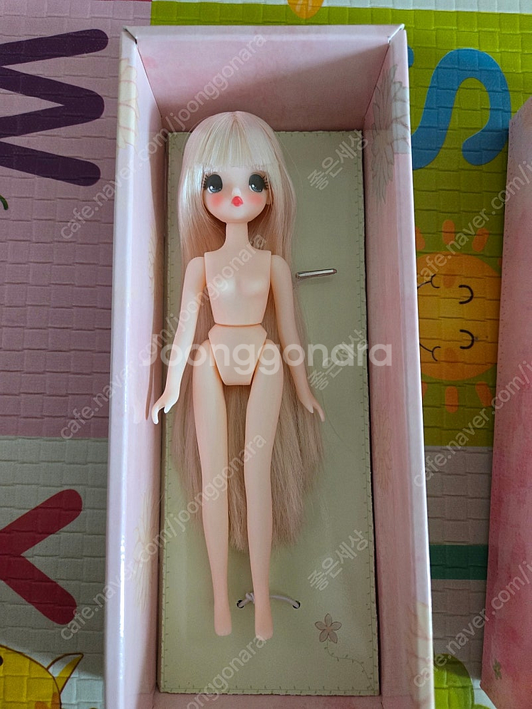 꽃지 은방울,리카등 인형 판매합니다.--0