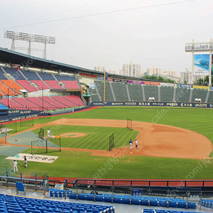6/6(금) 두산vs롯데 1루블루석 2연석(통로석)
