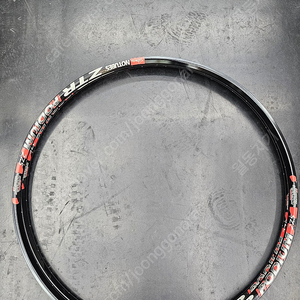 노튜브 STANS ZTR PODIUM MMX 27.5 32홀 디스크 림 2개