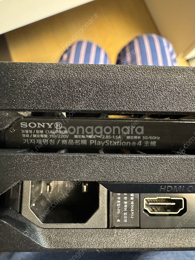 PS4 Pro CUH-7017B--0