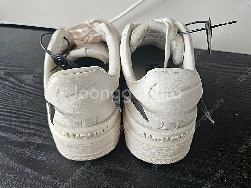 나이키 엠부쉬포스 팬텀 300사이즈 택포--4