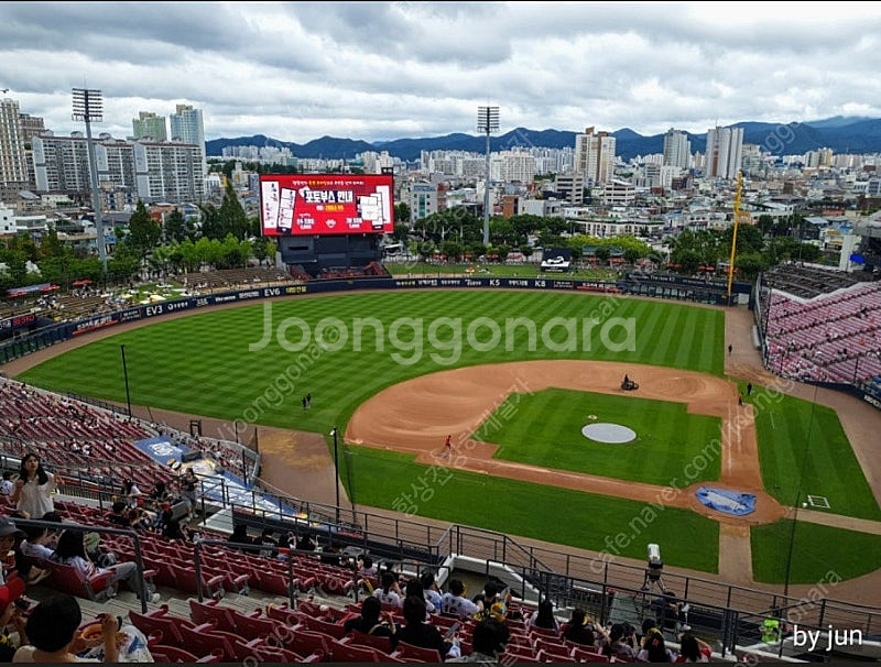 6월7일 기아 한화 3루 ev석 통로 2연석--1