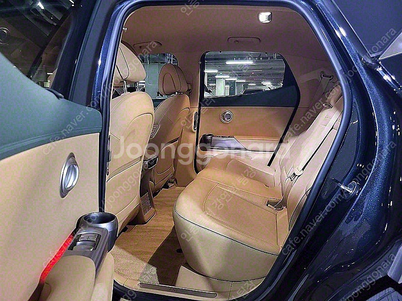 제네시스 GV60 중고 GV60 검정색 2022년식 8...--8