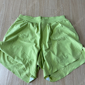 룰루레몬 패스트앤프리 라인드 쇼츠 6인치 m