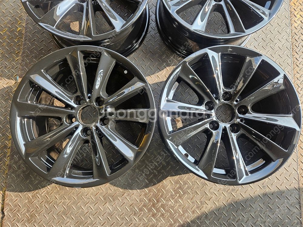 17인치 BMW F10 5시리즈 유광블랙 순정휠 1대분--7