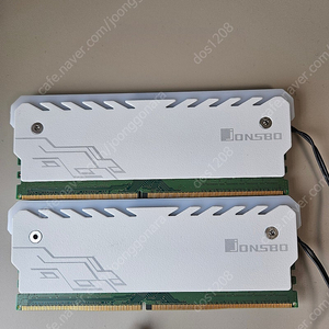 DDR4 8기가 램(택포 4만, 존스보 램 방열판 포함)