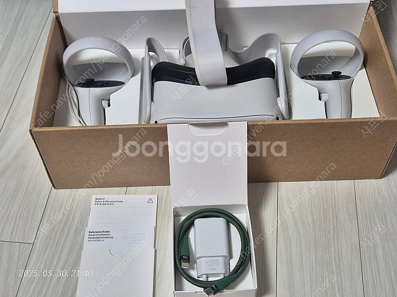 메타퀘스트2 (요큘러스퀘스트2) 256gb 팝니다--2