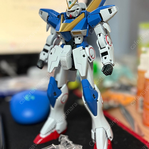MG V2 어썰트 버스터 건담 합본 부분 조립 판매합니다.