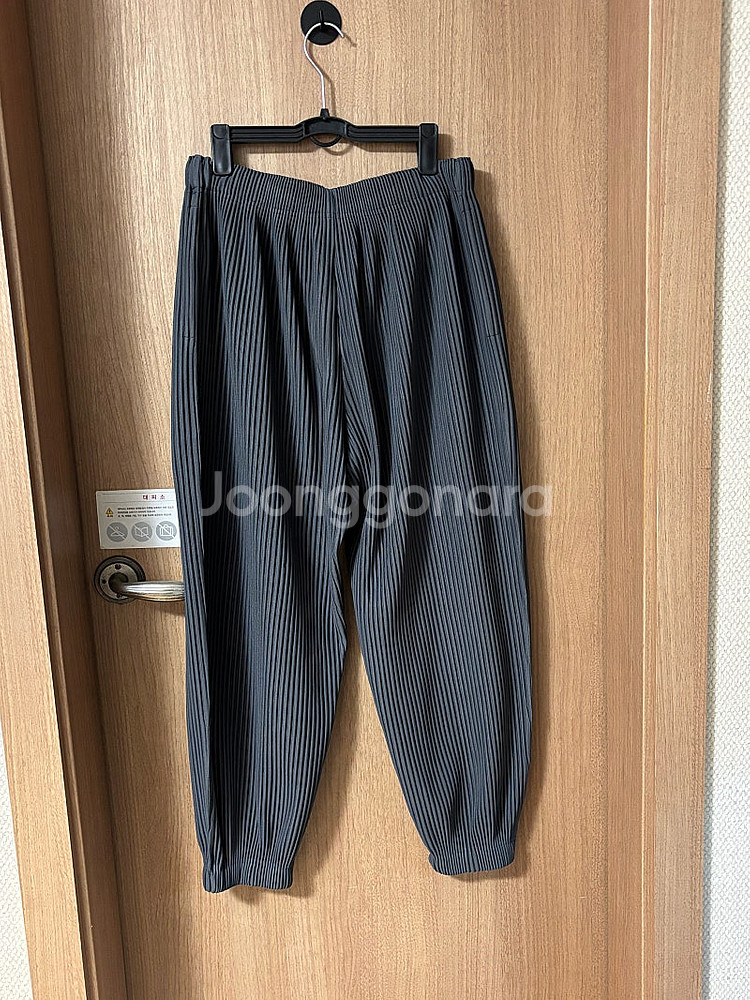옴므플리츠 먼슬리 라인 팬츠--1