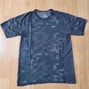 NIKE 나이키 남자 기능성 반팔 티셔츠(XXL) 싸게 판매합니다