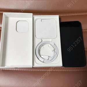 풀박스)아이폰 15 Pro 256 티타늄 블랙 s급