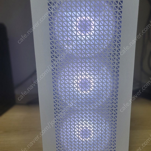 라이젠 9600x / 5070 / 32램 / 1테라 게이밍 컴퓨터 새상품급 싸게팝니다