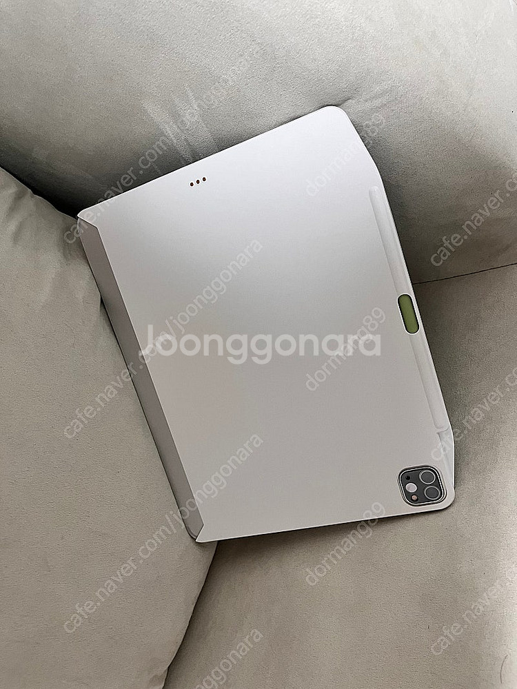 아이패드 프로 12.9 5세대 256GB 셀룰러 / 애펜2세대 / 매직키보드 화이트--2