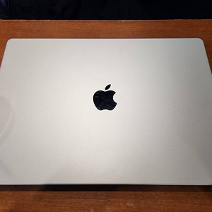 맥북프로 16인치 M1 Max 실버 32GPU 32GB 512GB 프로그램 설치가능