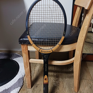 테니스라켓 (1977년산)에스콰이어