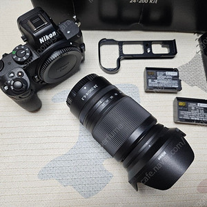 니콘 z5 24-200mm 40se 판매합니다
