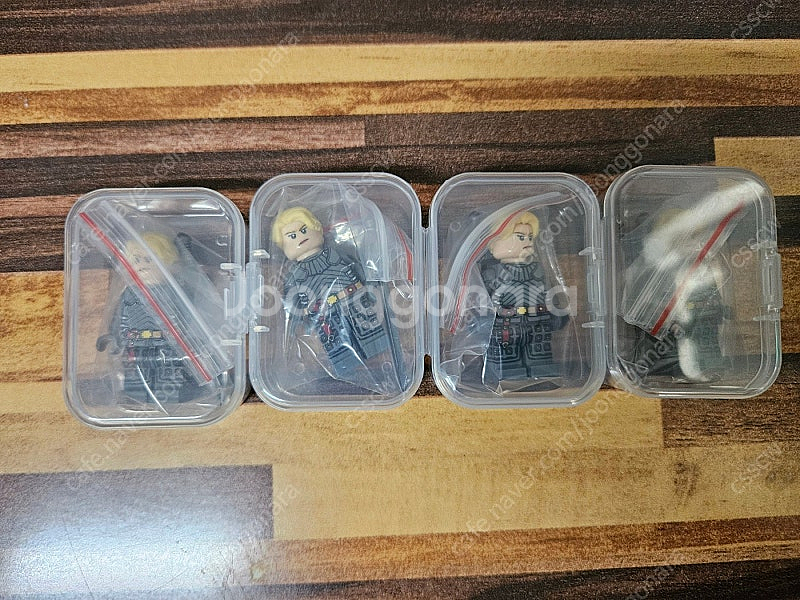 레고 커스텀 레일리브릭 왕좌의게임 브리엔느 판매합니다.--1