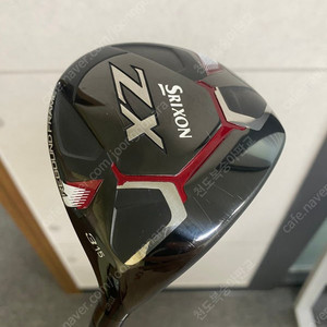 스릭슨 정품 ZX 페어웨이 우드 3번 판매합니다.