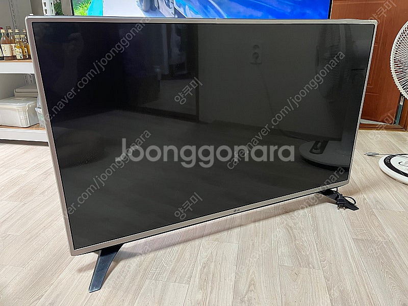 lg 43인치 fhd led tv 팝니다.--2