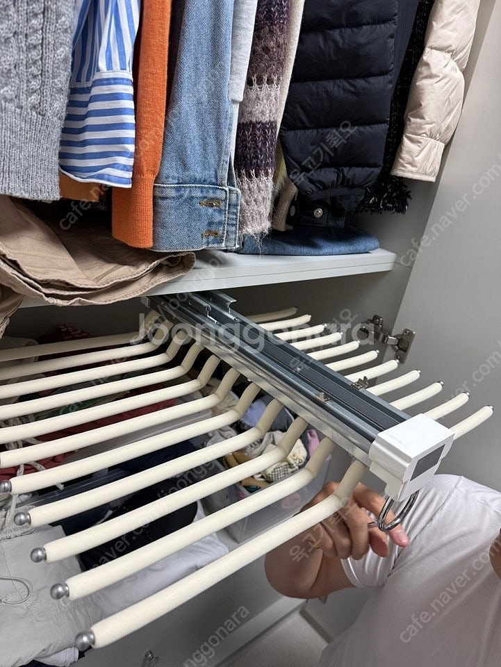 슬라이딩 바지 걸이 판매합니다--2