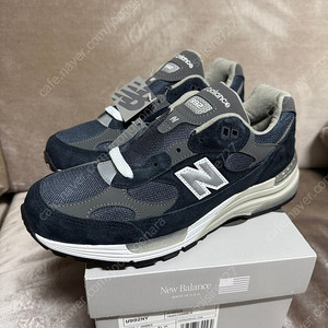 뉴발란스 992 made in u.s.a 네이비 270