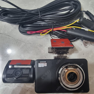 파인뷰 X2020 QHD 2채널 블랙박스 32기가 세트 싸게 판매 합니다(방문시 무료 설치 가능,배선 호환문의 가능,안전결제가능,거래 후기많습니다)
