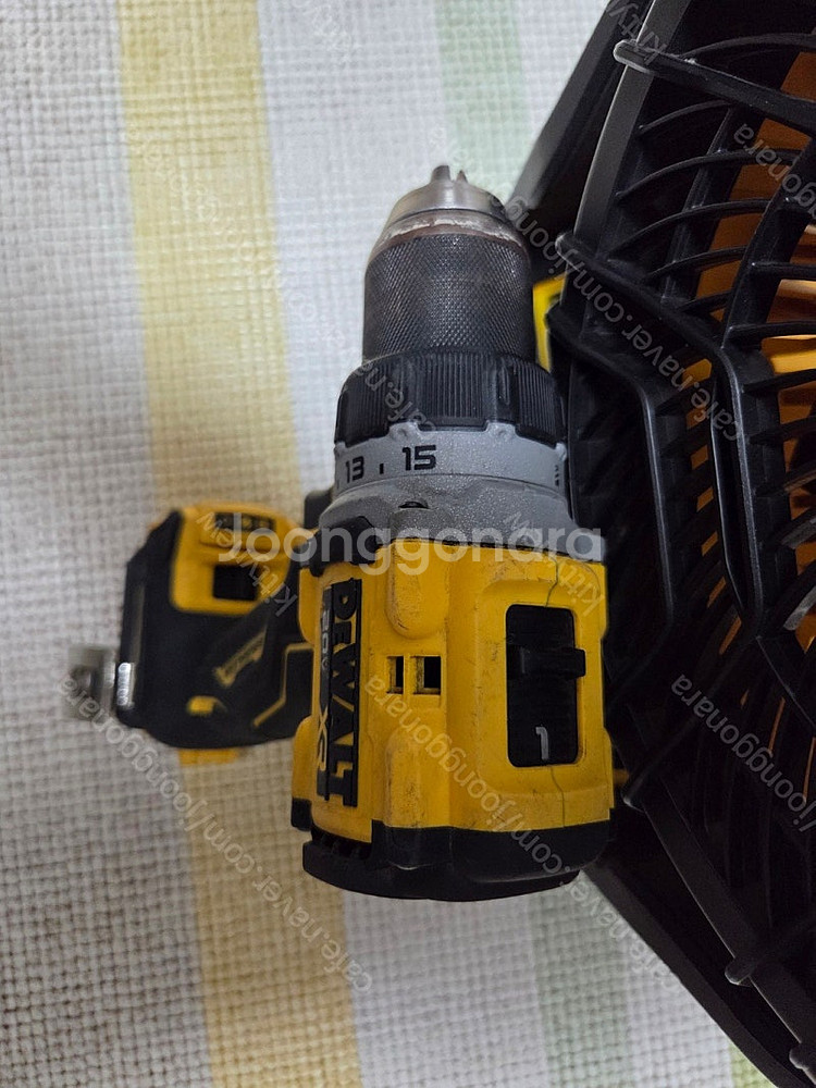 디월트 충천 드릴드라이버 DCD800 2암페어 세트 팝...--2