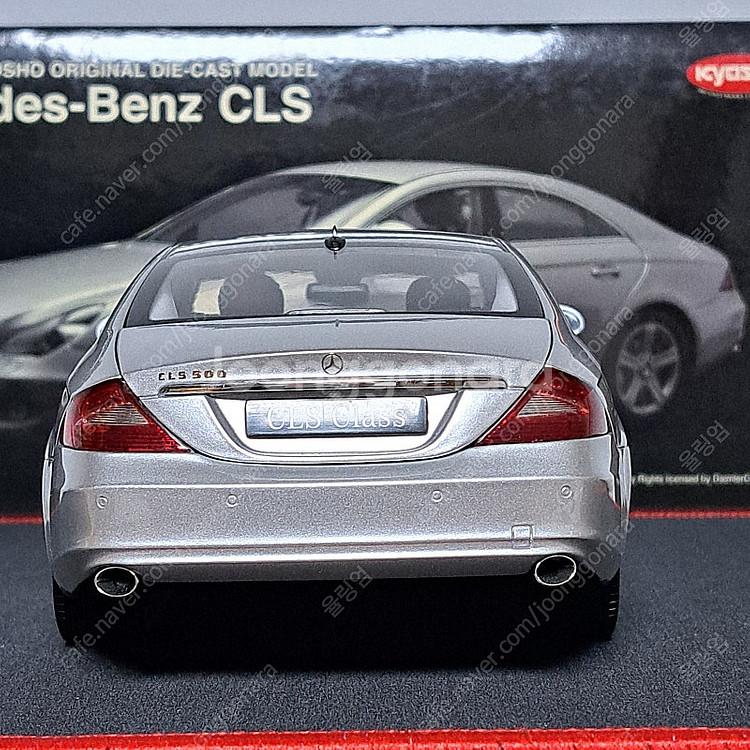[판매/가격 인하] 1:18 Mercedes-Benz ...--2