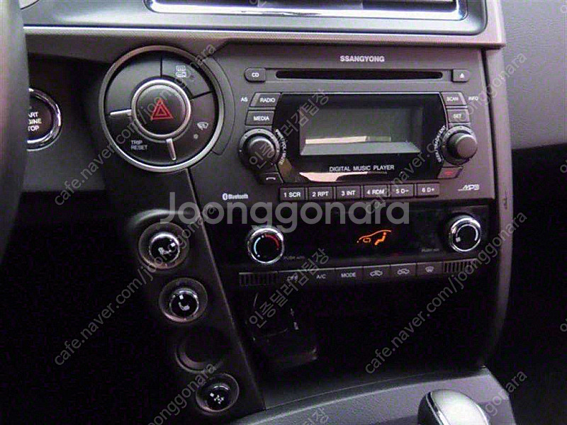 KG모빌리티(쌍용) 더뉴코란도스포츠 CX7(4WD) 중...--6
