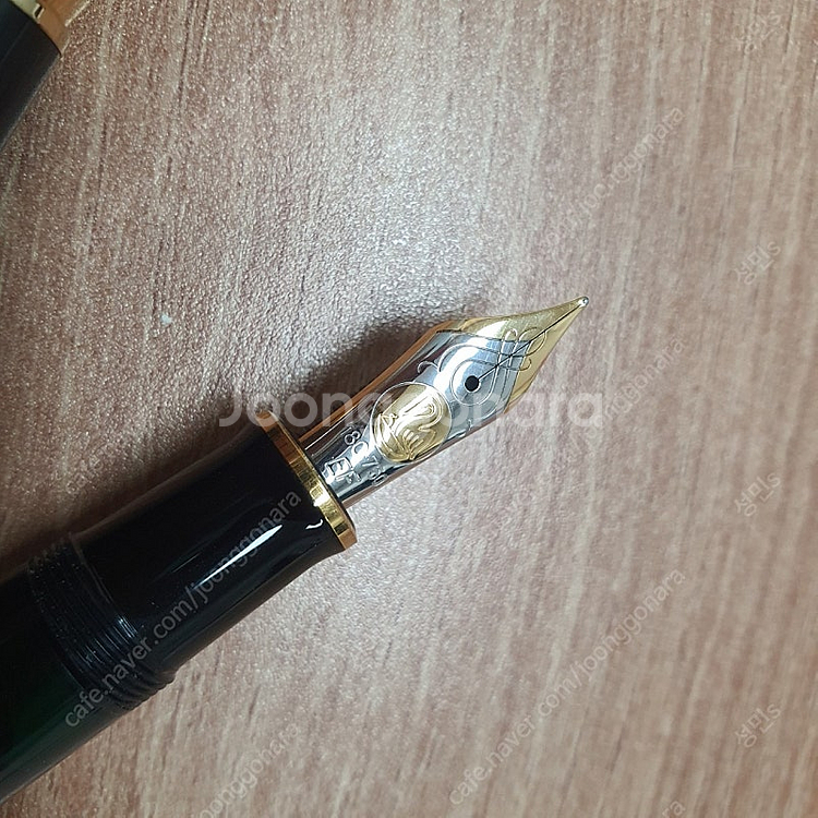 펠리칸 m800 블랙 ef촉 만년필팔아요! 보증서X--4