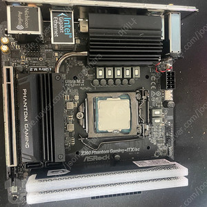 8700k z390 팬텀 itx ddr4 16g 팝니다