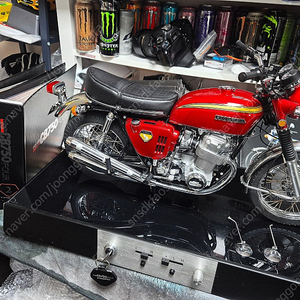 데아고스티니 (DeAgostini) 1/4 스케일 CB750 판매합니다