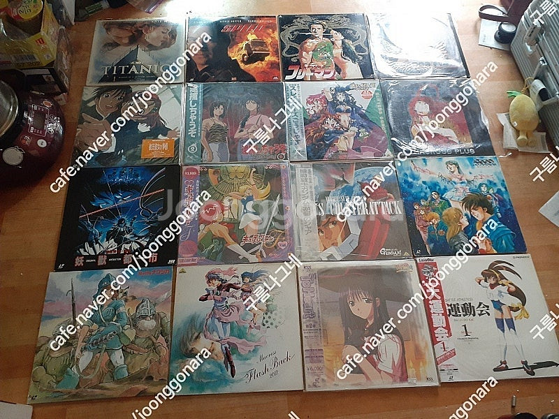 만화 LD 일본판 필요한것 각 1만 5천원 코난만 2편으로 3만만원 ( 택배시 5천원 추가)--0