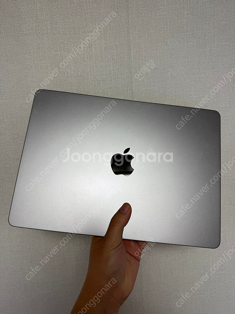 맥북에어m2 13인치 8gb 256gb 기본모델 판매합--0
