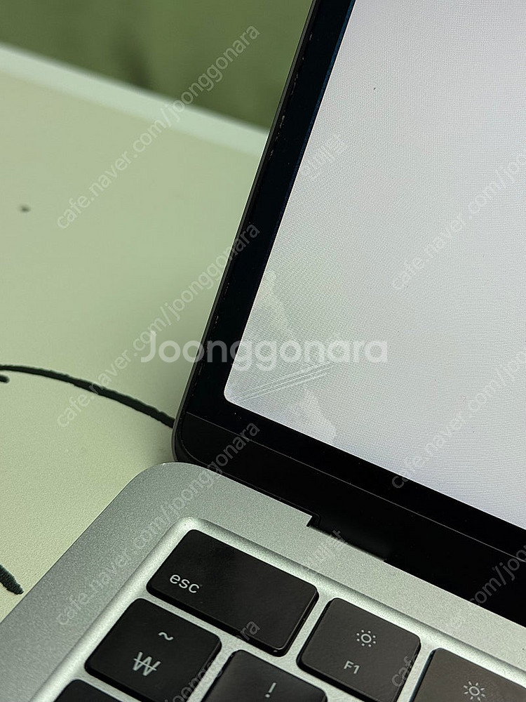 맥북에어m2 13인치 8gb 256gb 기본모델 판매합--6