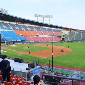 판매 6/4 두산 베어스 vs 기아 타이거즈 1루 오렌지석 응원석 명당 2연석 양도합니다
