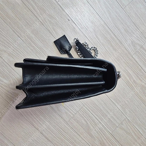 입생로랑 블프 숄더백 급처!!